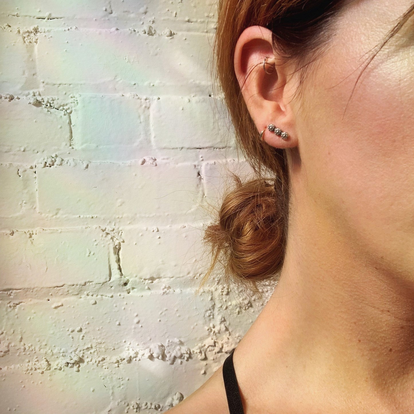 Flower trio bar stud earrings