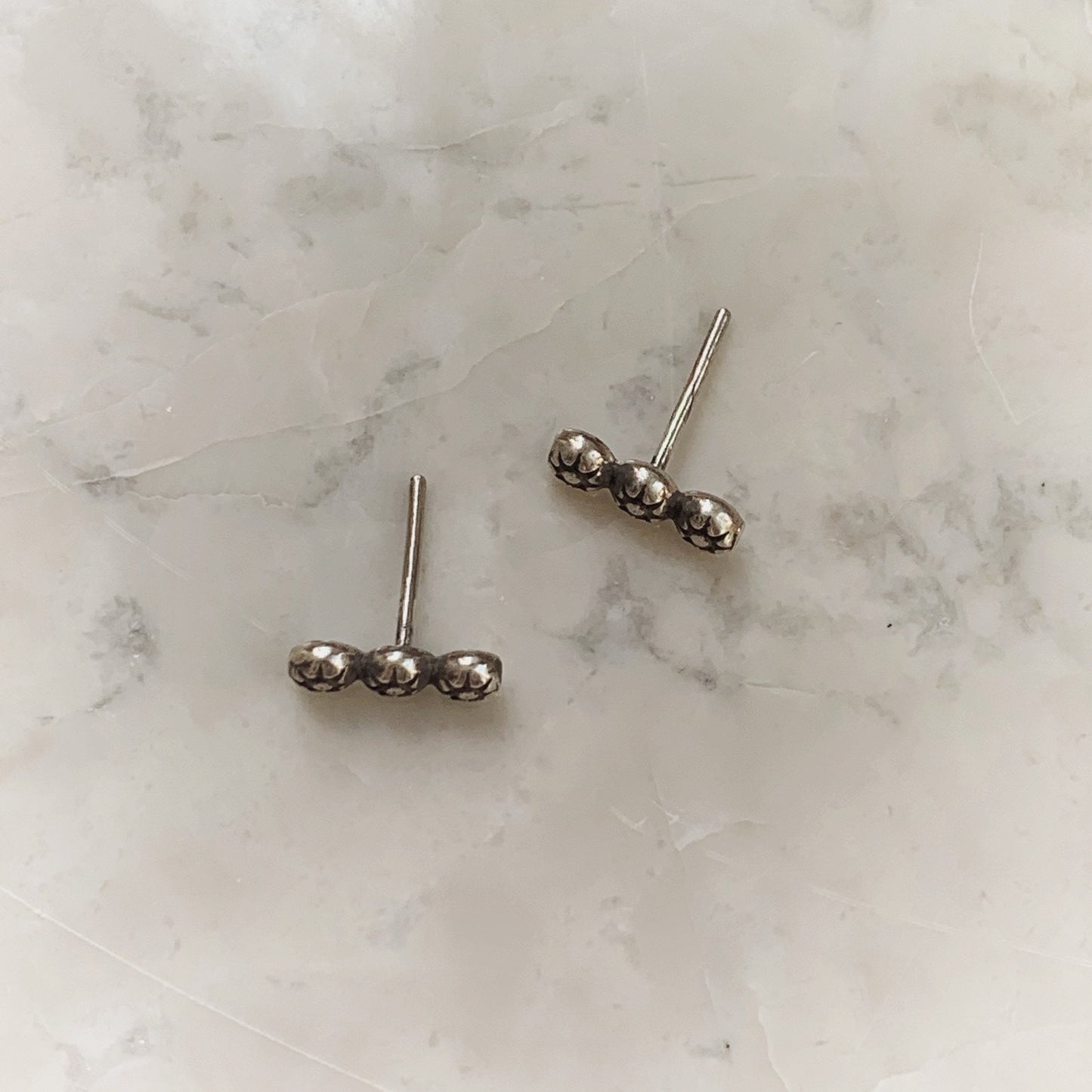 Flower trio bar stud earrings
