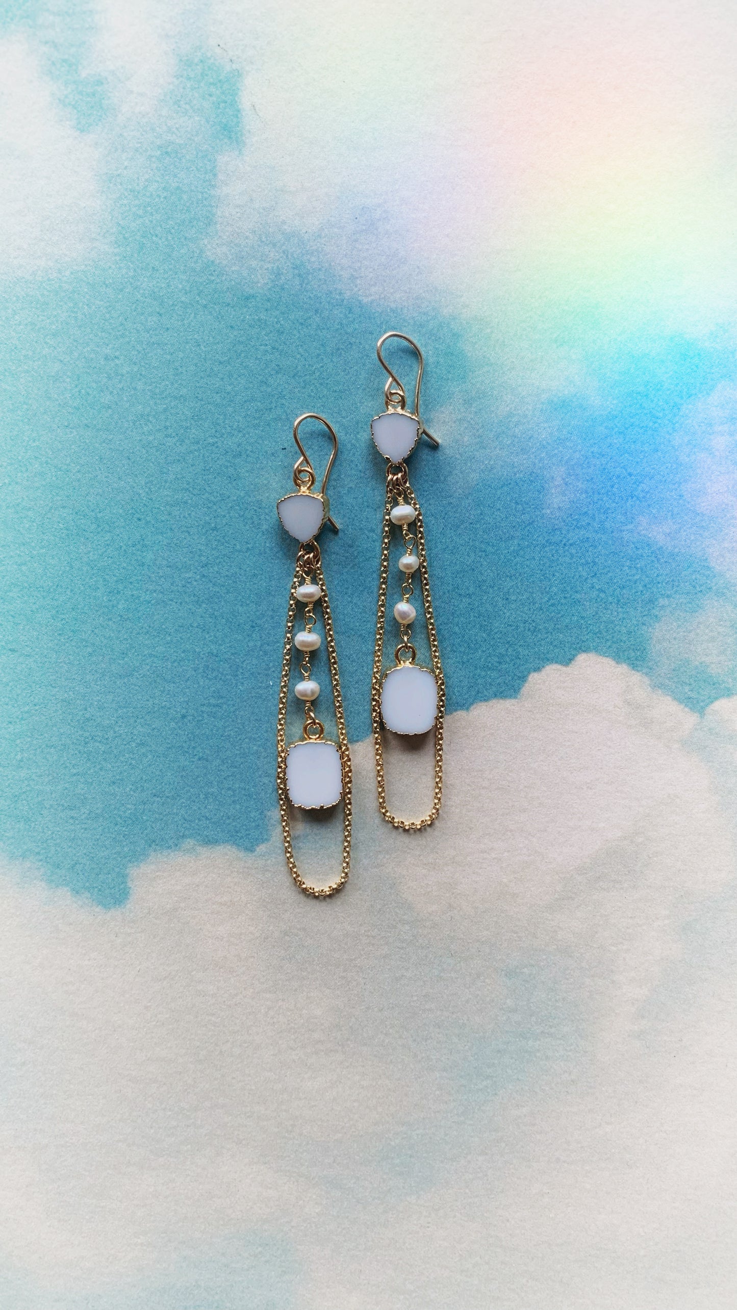 Agate and Pearl Gold Chain Earrings