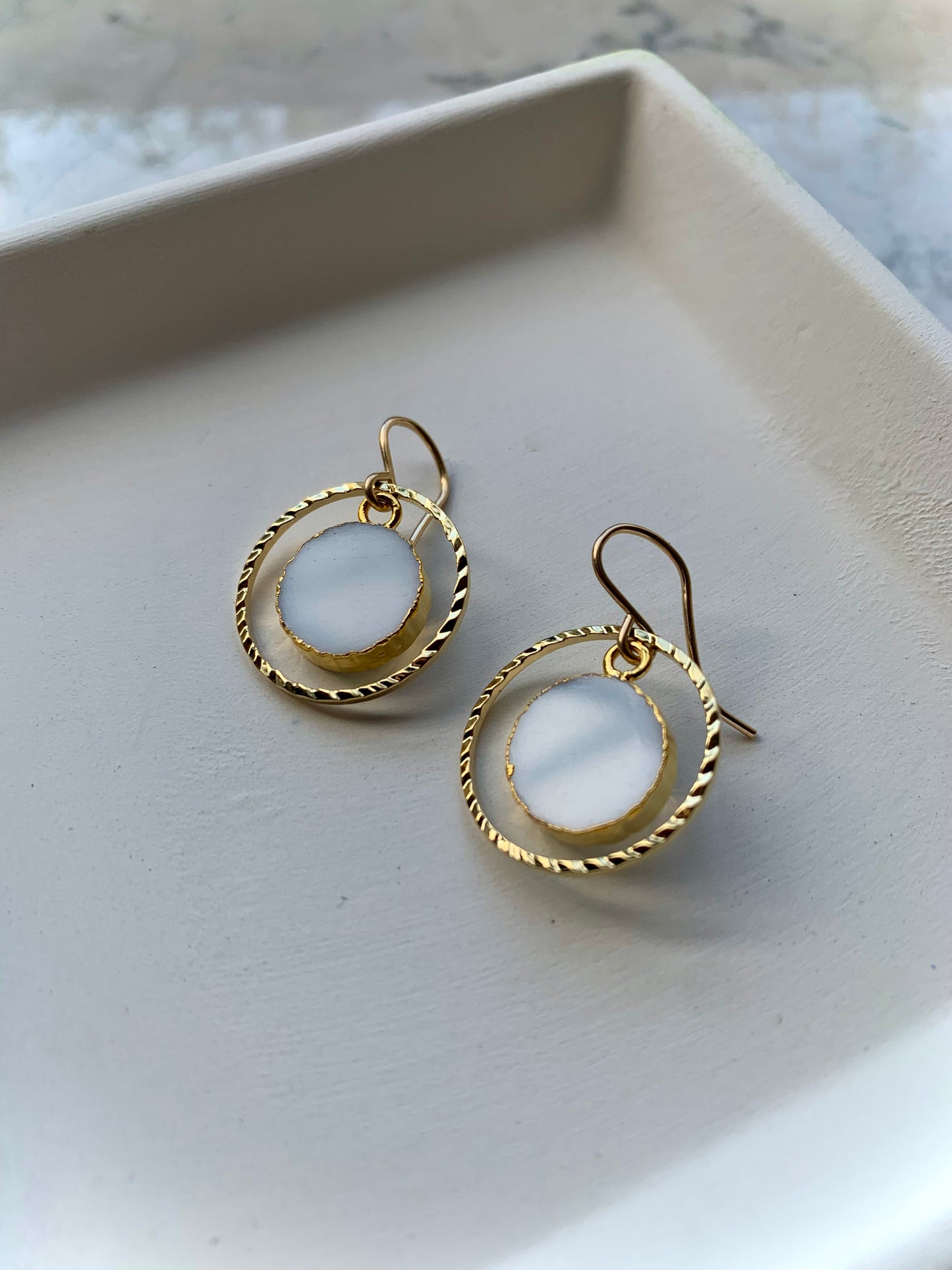 Agate Gold Hoops